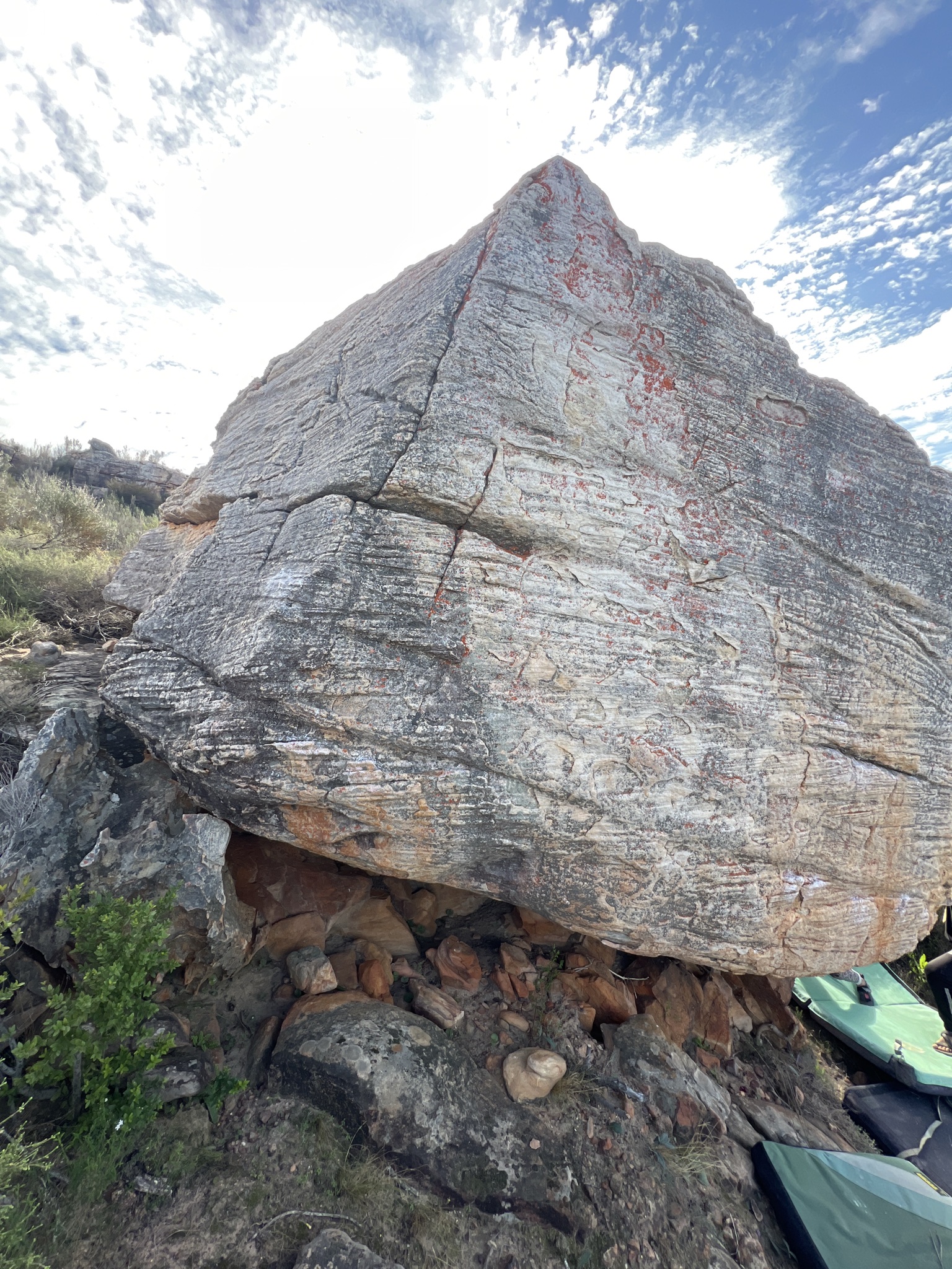 boulder_e48d9538-4ab3-47c7-88ec-cc16b0749e2f_problem_551ed101-7ce2-4936-8483-629b24d27bbd_1783846413380_0.jpg